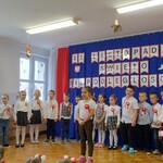 dziewczynka mówi wierszyk.jpg