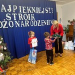 pani dyrektor ze stroikiem.jpeg